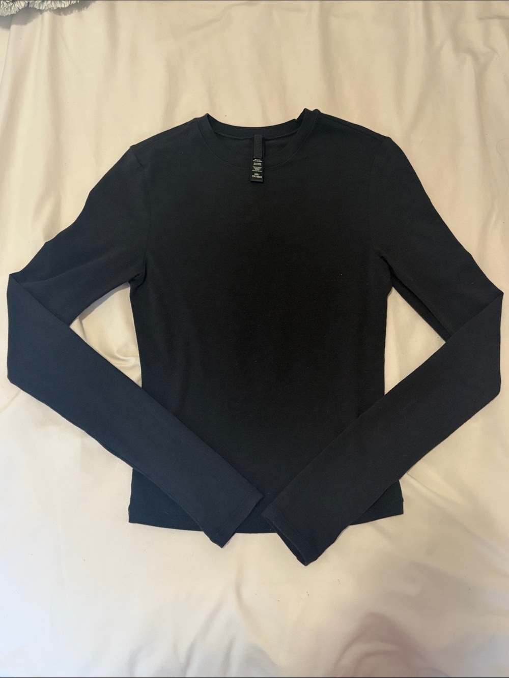 SKIMS Black Long-Sleeve Crewneck Top